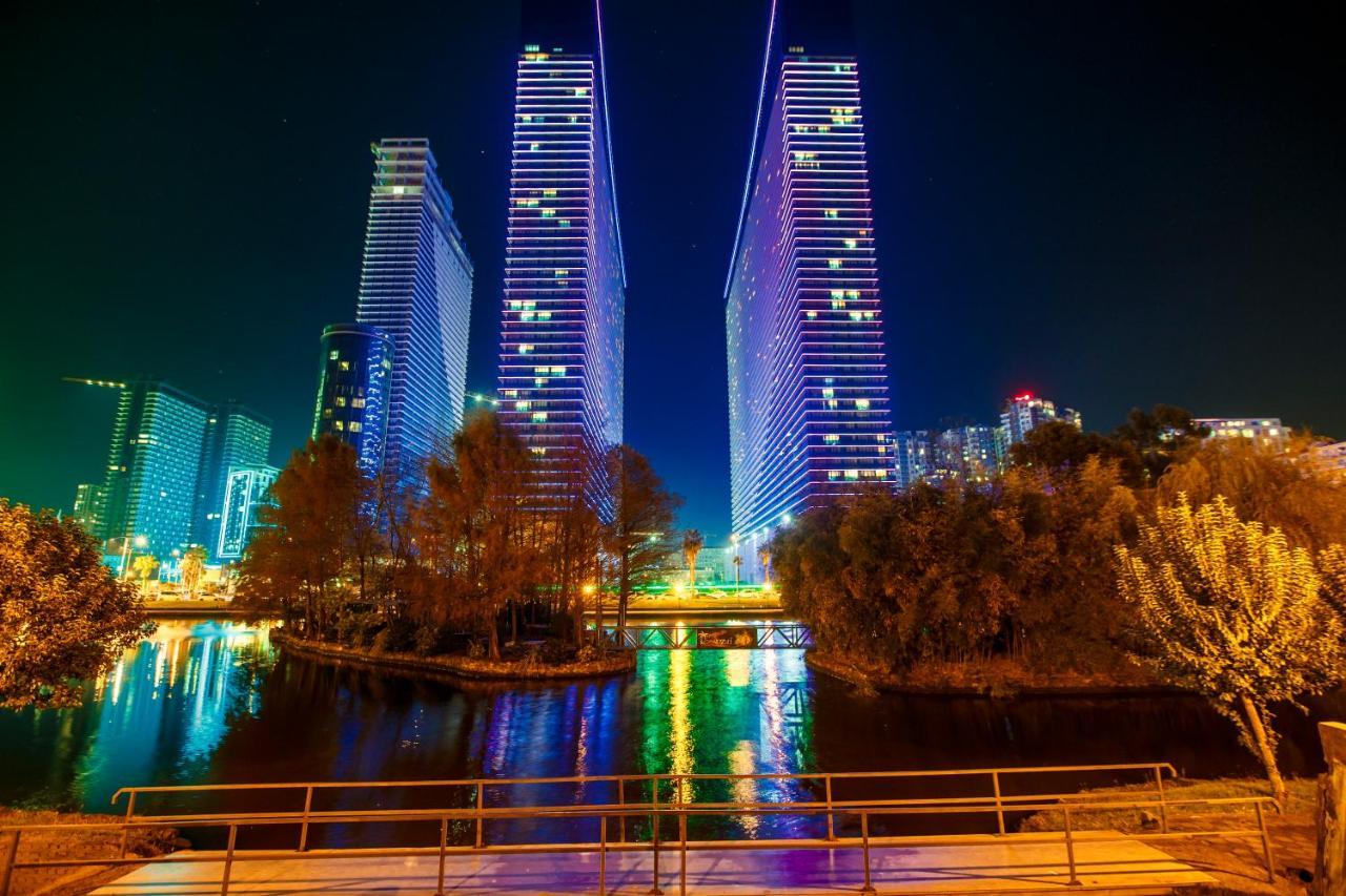 Panorama Orbi City Center Suite Sea View 바투미 외부 사진