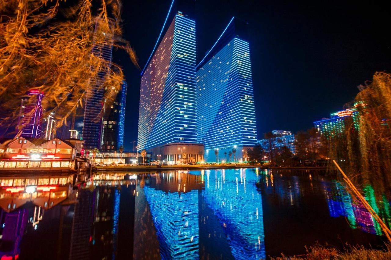 Panorama Orbi City Center Suite Sea View 바투미 외부 사진