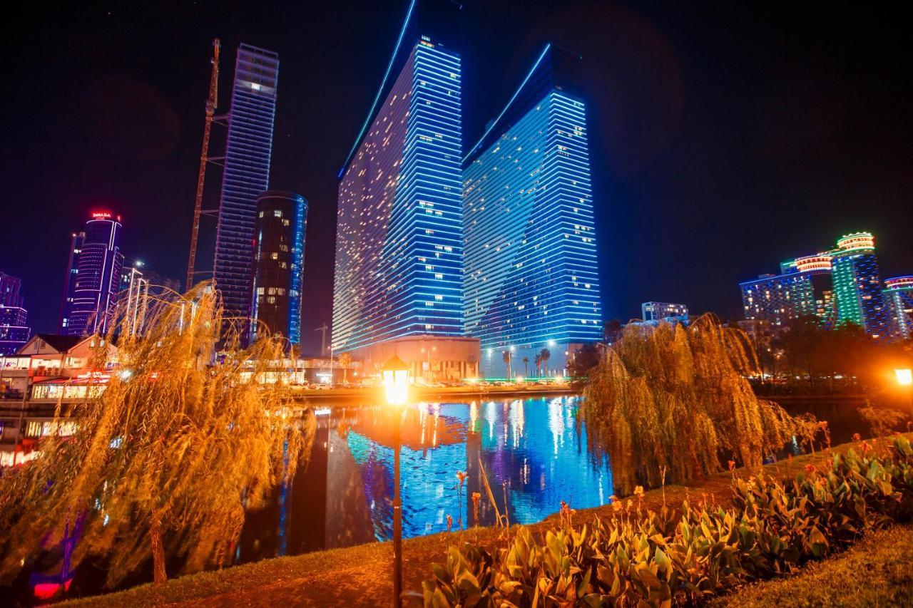 Panorama Orbi City Center Suite Sea View 바투미 외부 사진