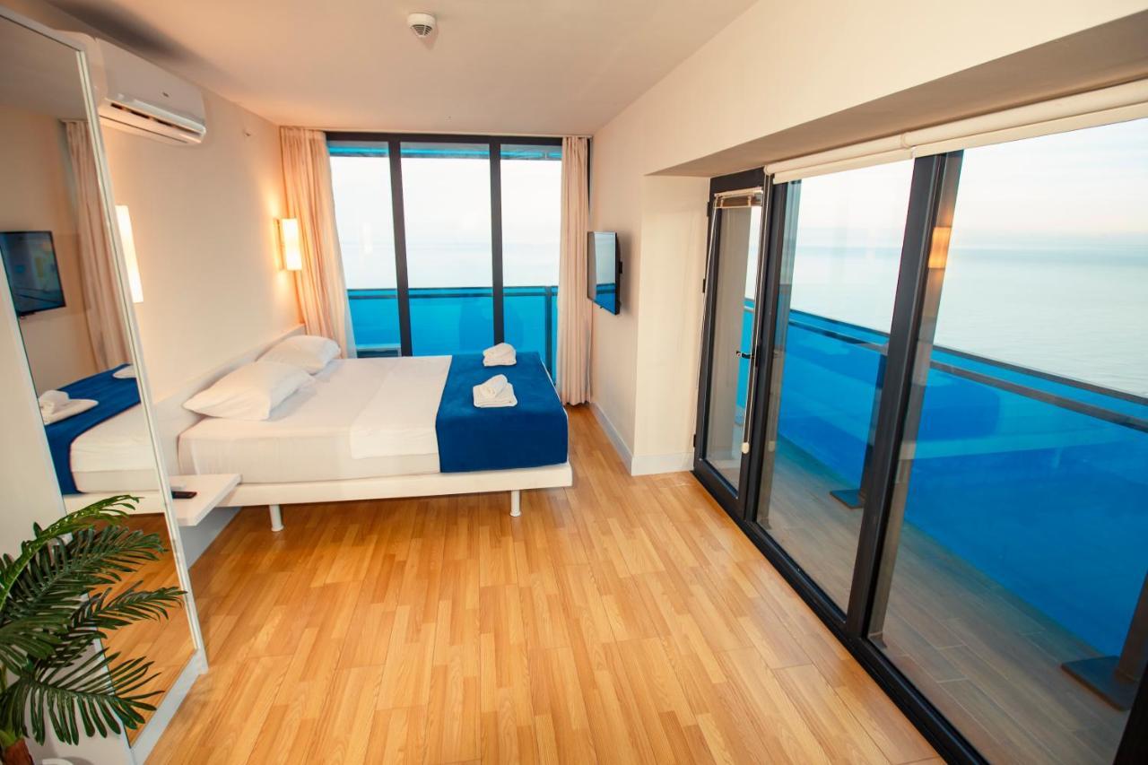 Panorama Orbi City Center Suite Sea View 바투미 외부 사진
