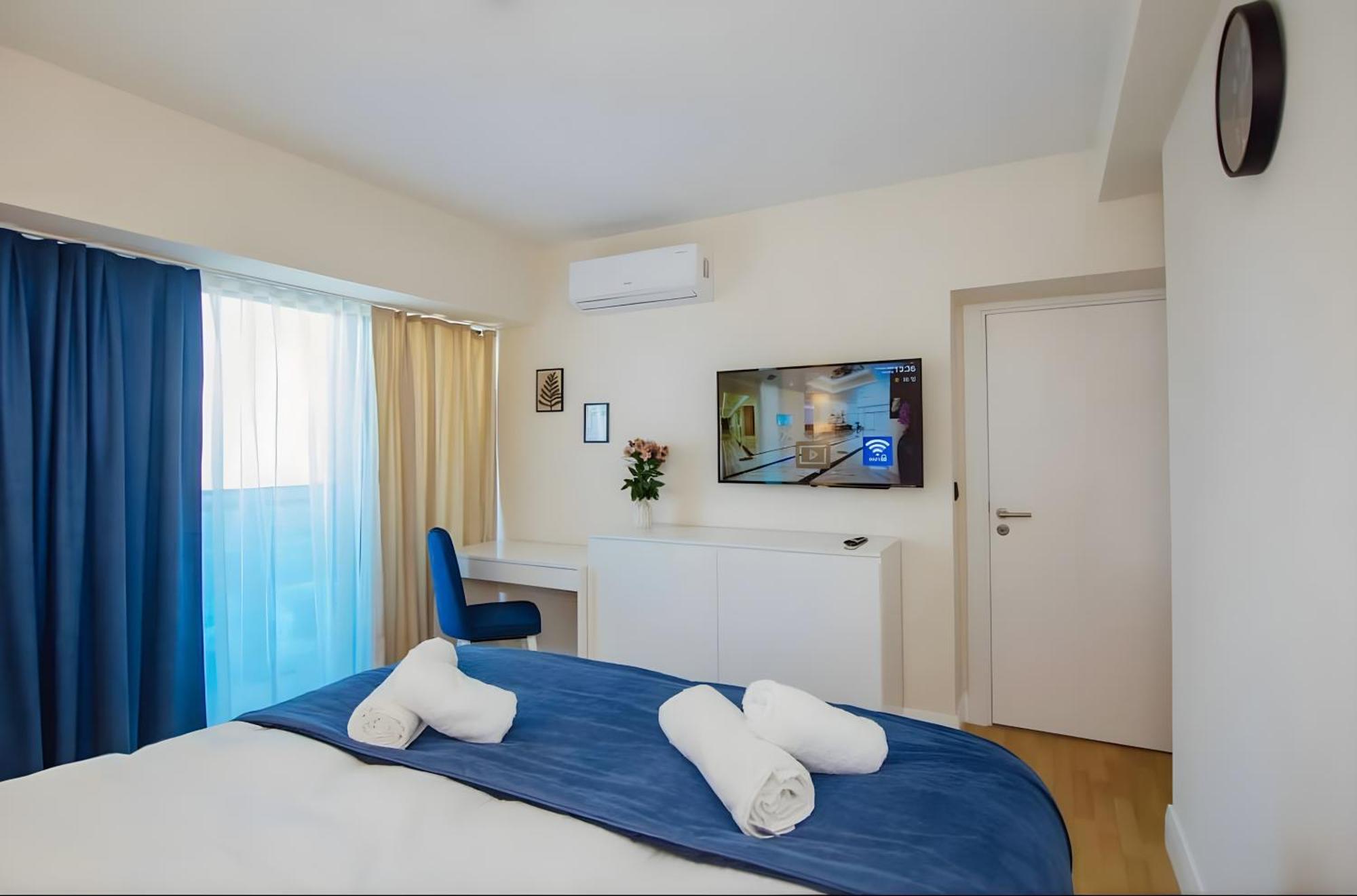 Panorama Orbi City Center Suite Sea View 바투미 외부 사진